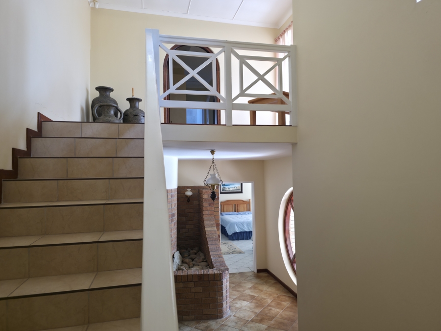 9 Bedroom Property for Sale in Noorsekloof Eastern Cape